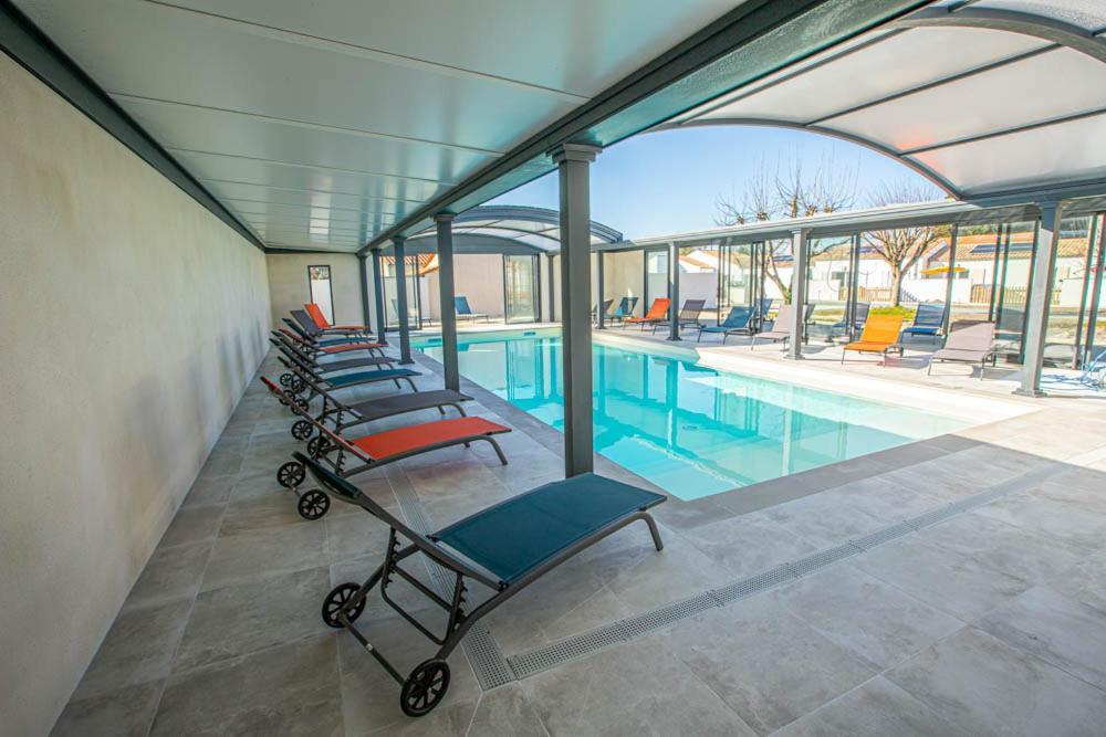 Le Vaisseau Maison Avec Piscine/Parking/Wifi/Plages 5Kms Ле-Мат Екстер'єр фото